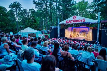 Idén nyáron sem maradunk kultúra nélkül – június közepén indul a Kultkikötő idei évada